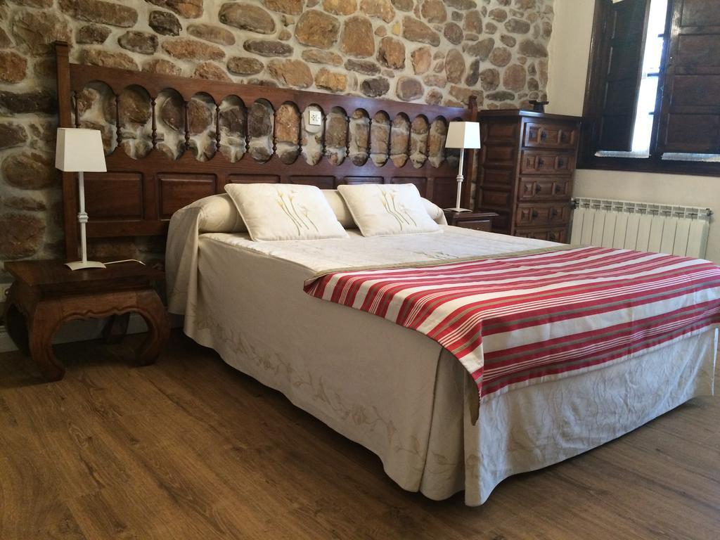 Posada Real La Montanesa Corrales De Buelna Ngoại thất bức ảnh